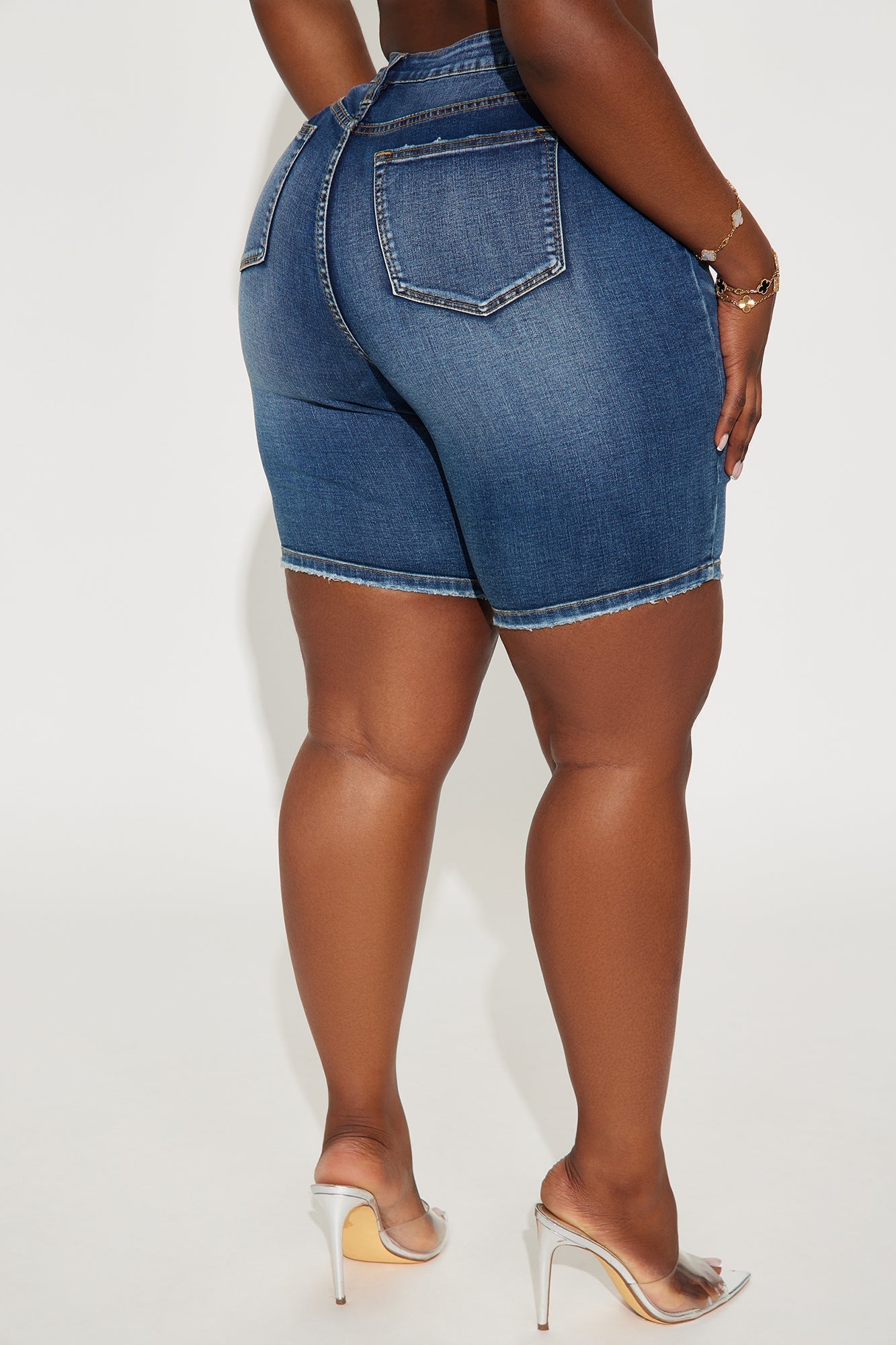 On The List Deluxe Stretch Bermuda Shorts - Dark Wash