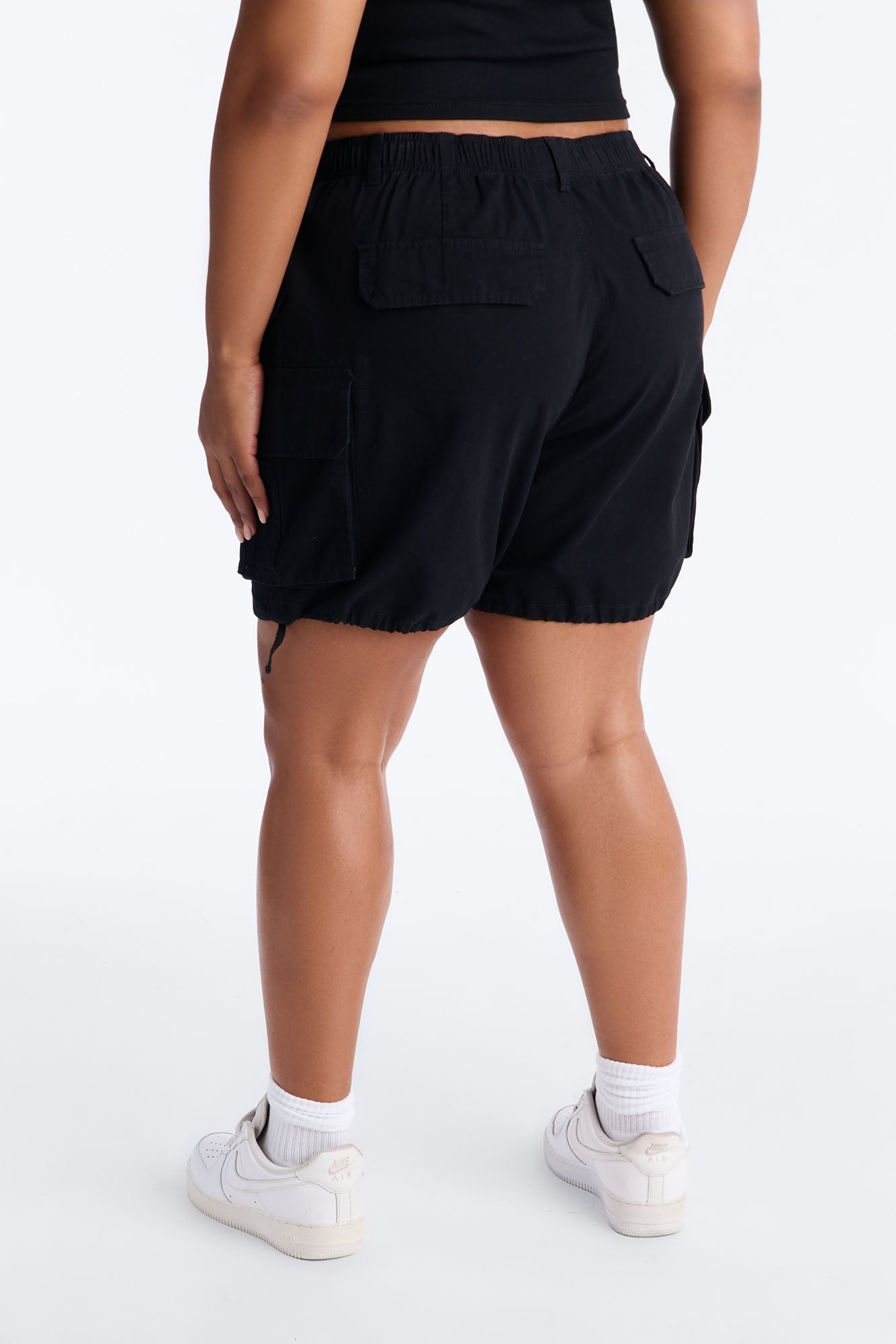 A Classic Favorite Bermuda Short - Black