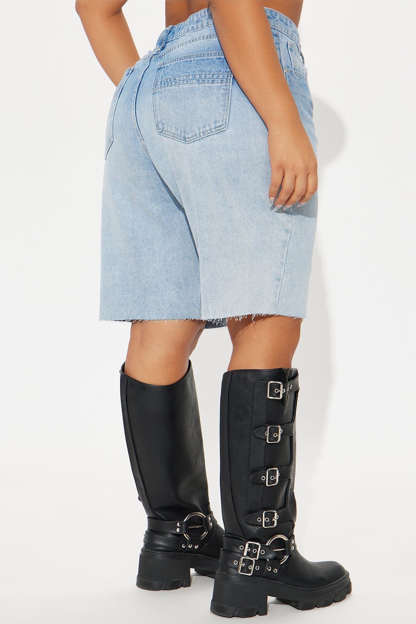 Coastal Classic Bermuda Denim Shorts - Light Wash