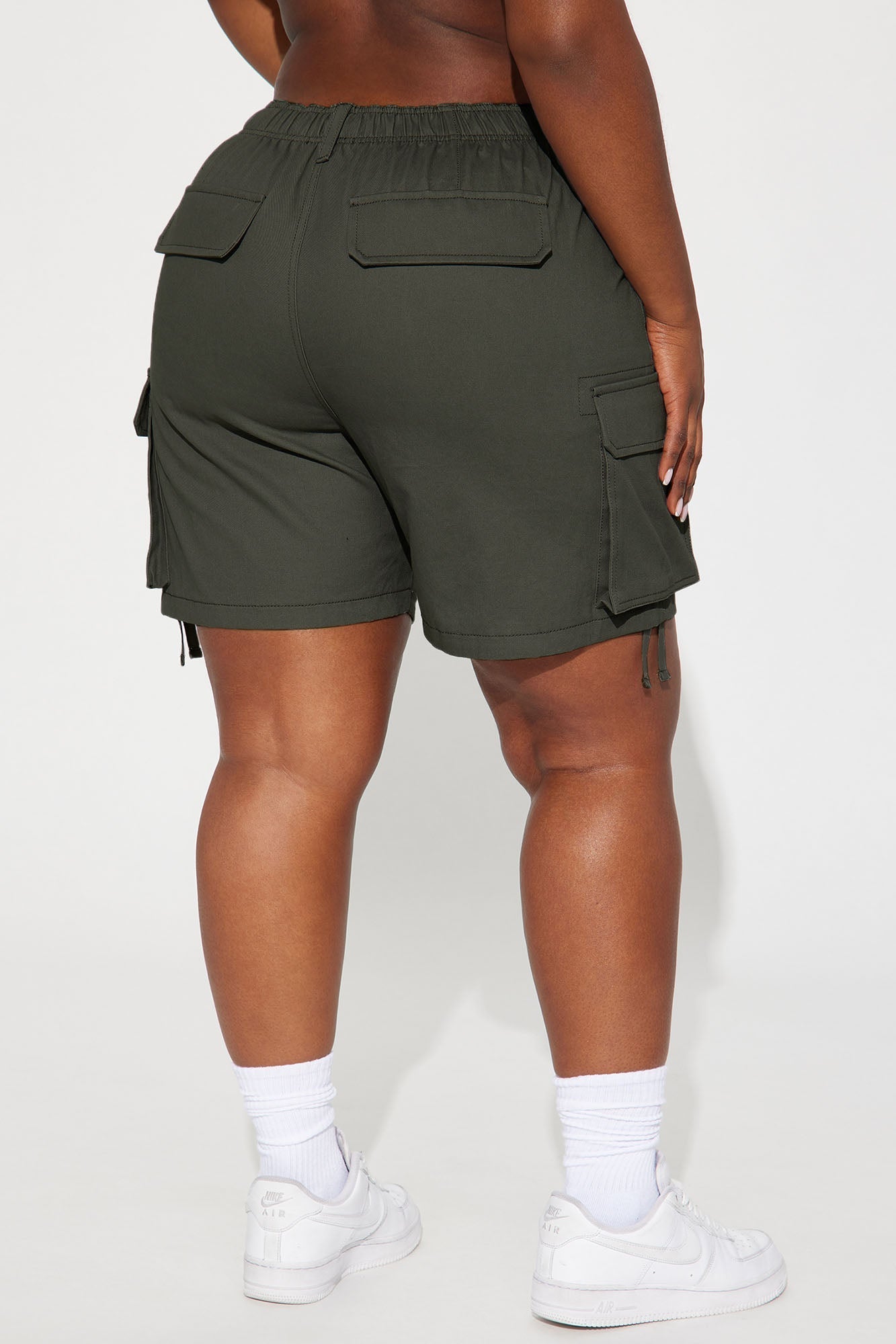 A Classic Favorite Bermuda Short - Grey