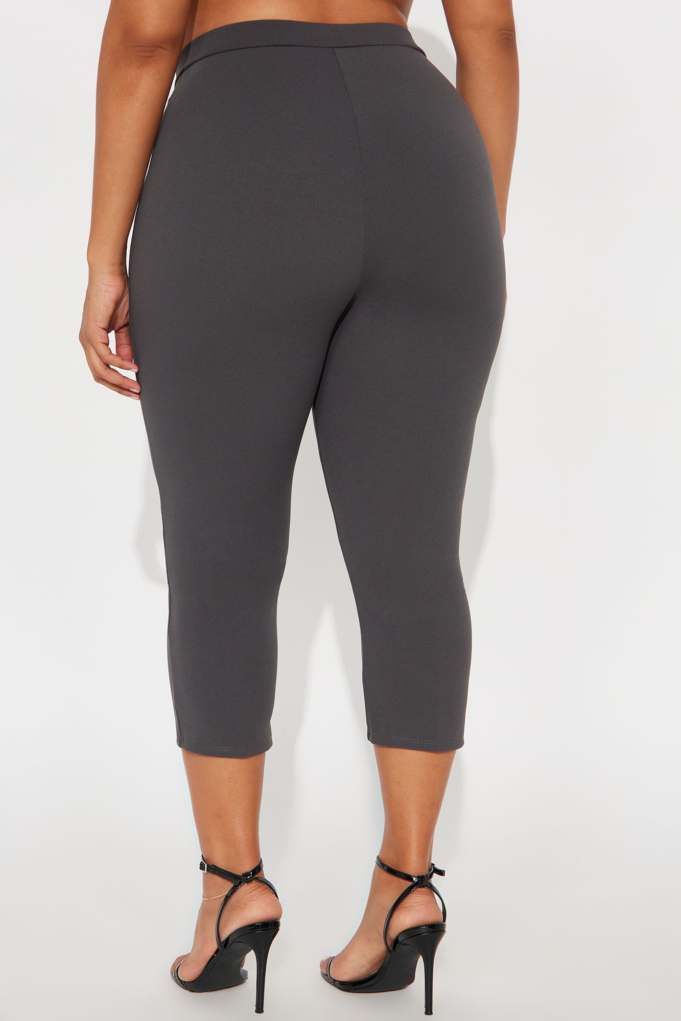 Brenda Mid Rise Knit Crepe Pintuck Capri Legging 21″ - Charcoal
