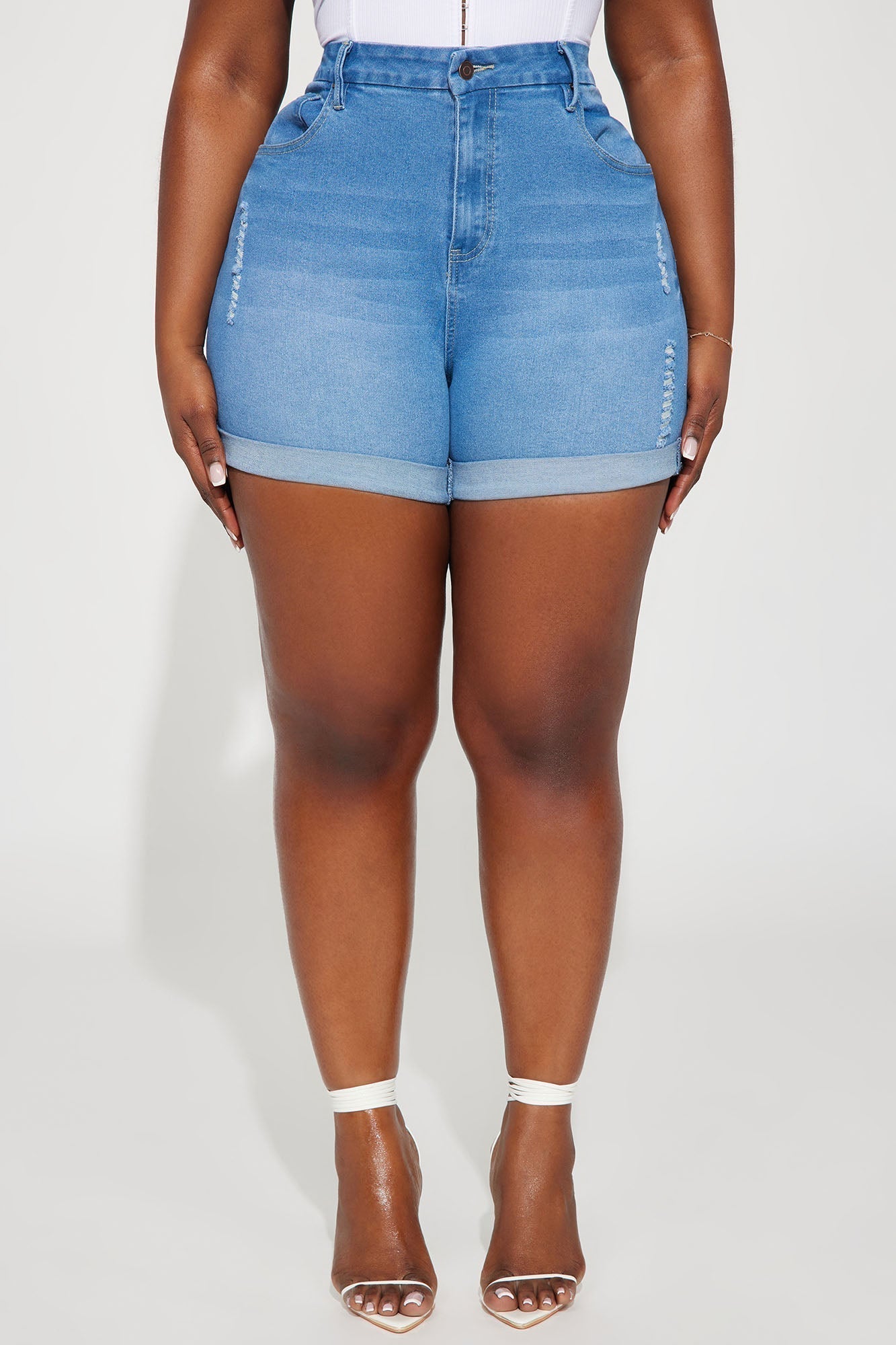 Heaven Sent Cuffed Denim Mom Shorts - Medium Blue Wash