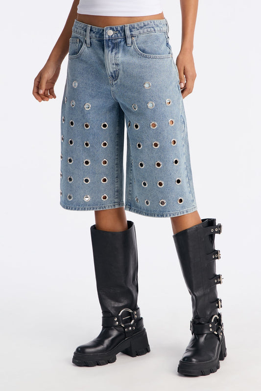 Throwing You Off Grommet Denim Jorts - Medium Wash