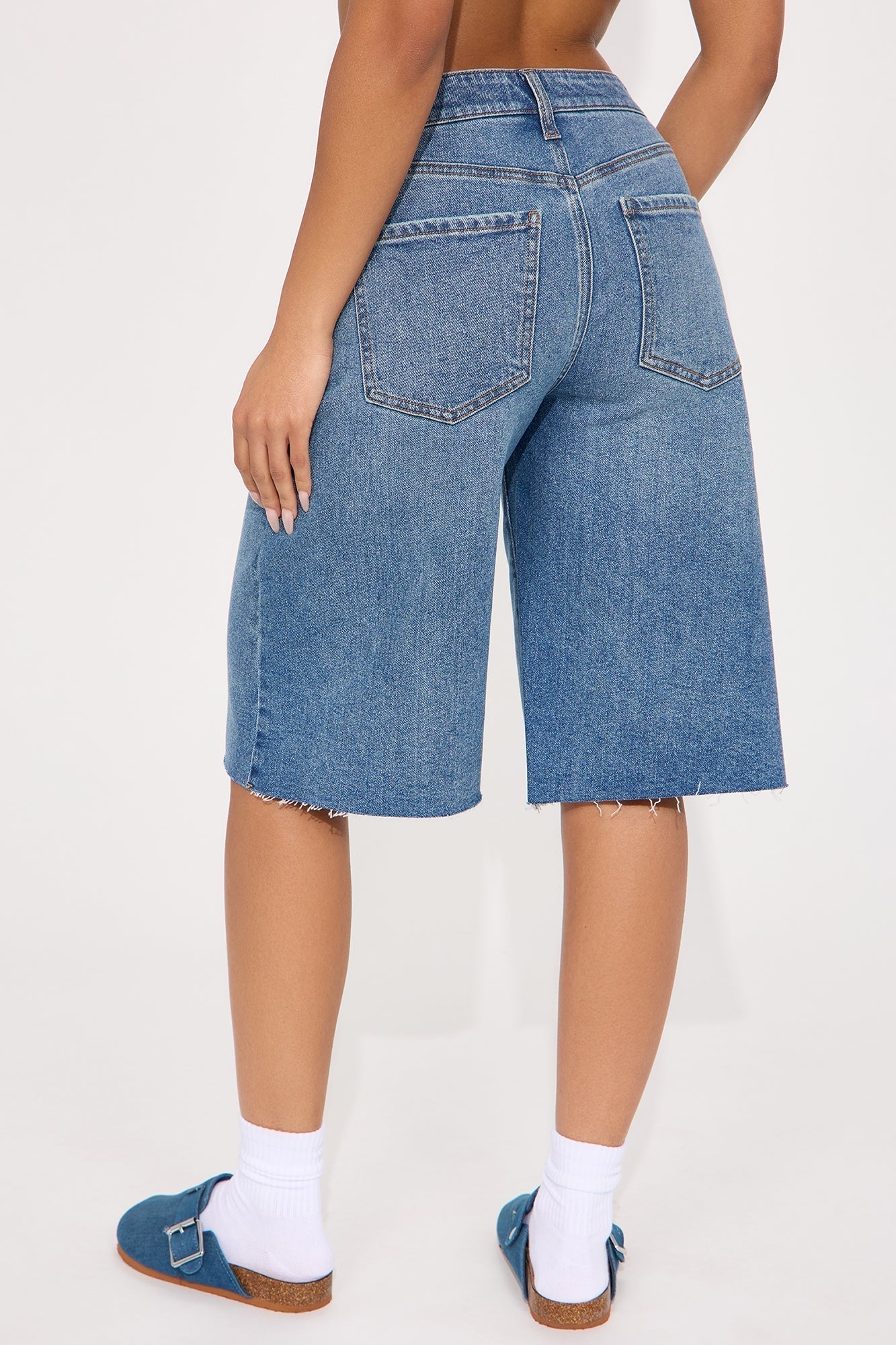 Go On Your Way Stretch Baggy Denim Shorts - Medium Wash