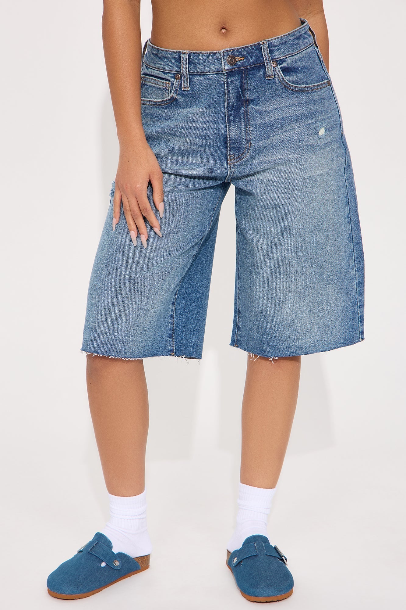 Go On Your Way Stretch Baggy Denim Shorts - Medium Wash
