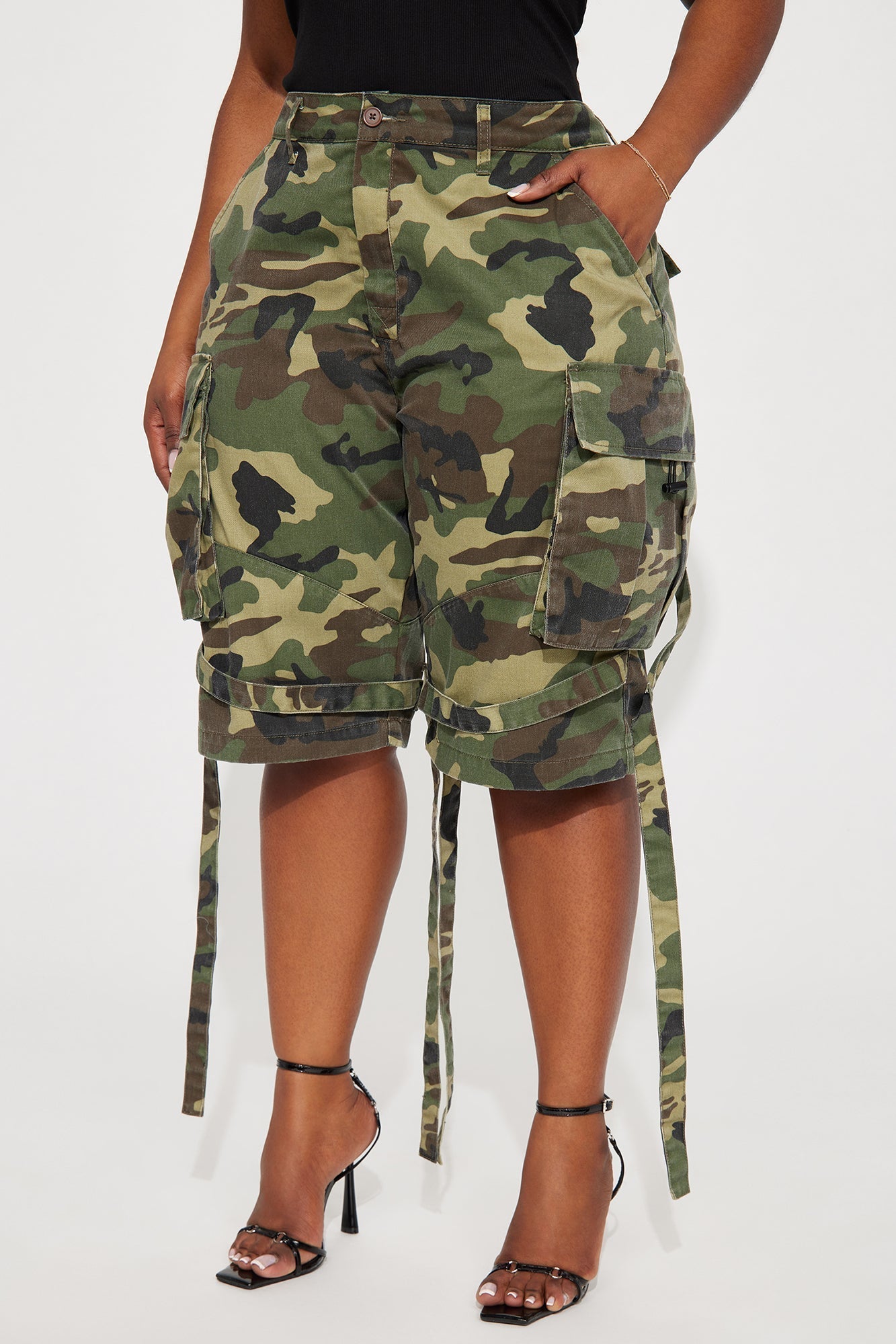 Level You Up Cargo Bermuda Short - Olive/combo