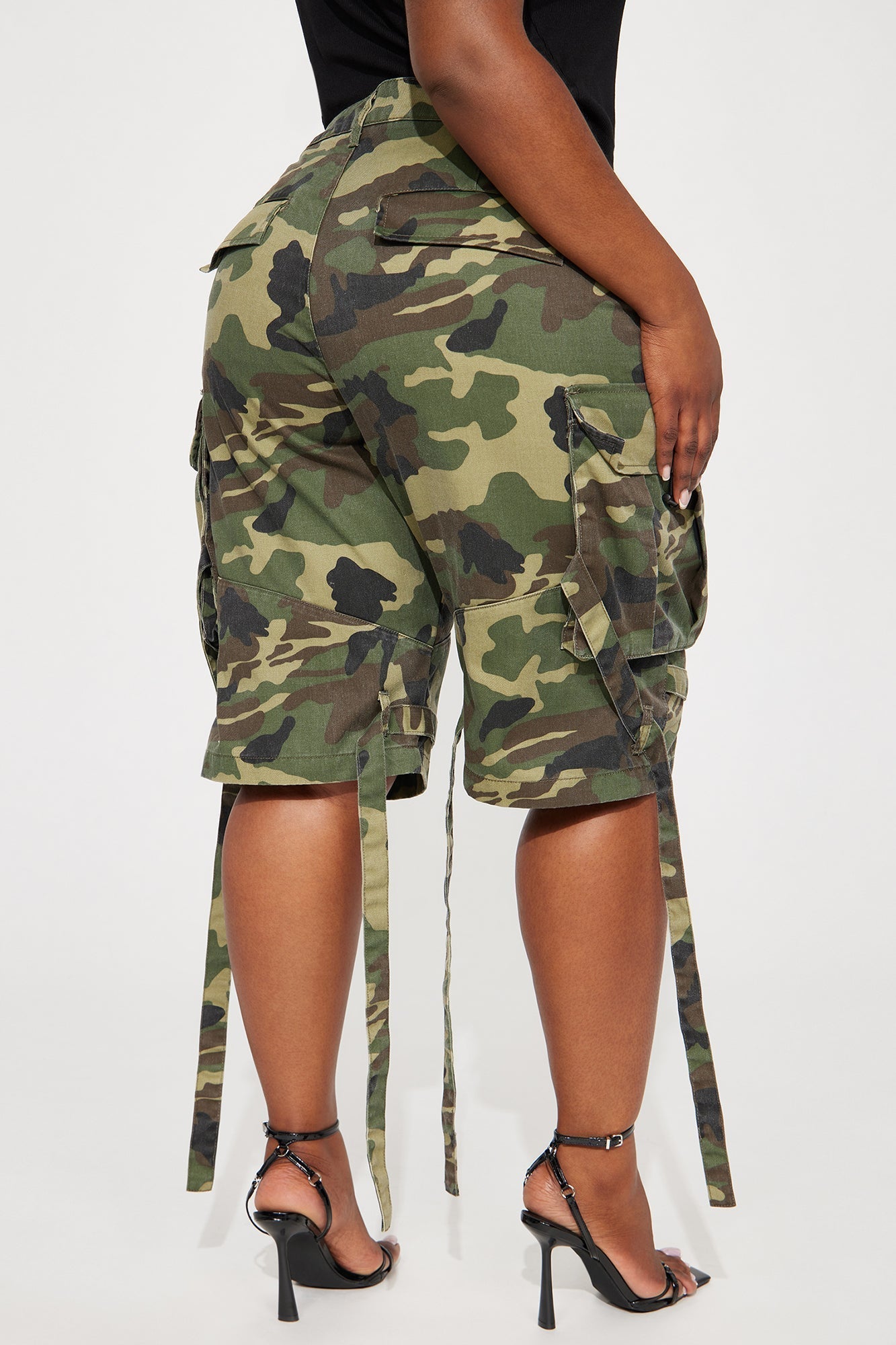 Level You Up Cargo Bermuda Short - Olive/combo