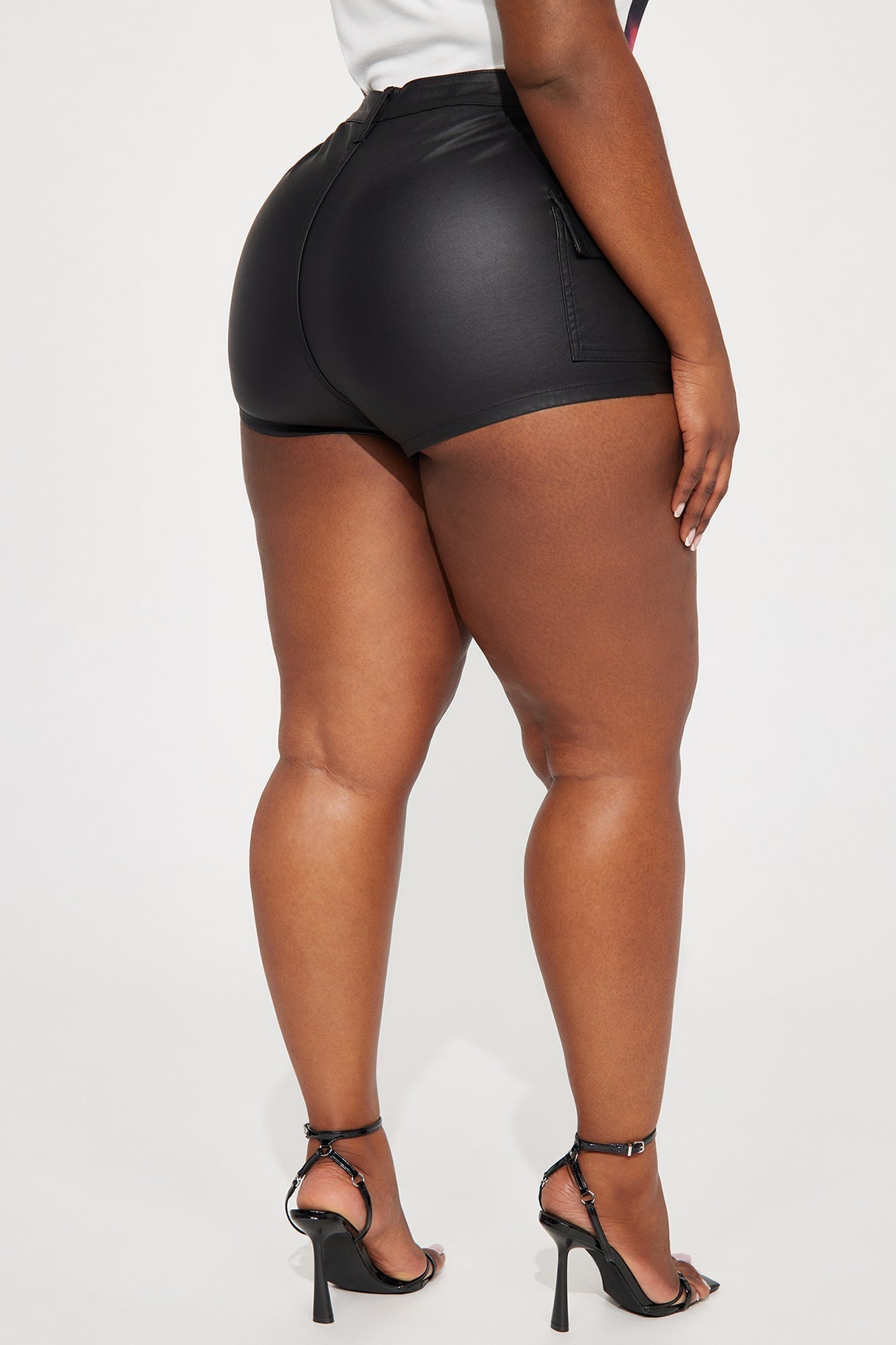 Fallin For You Coated Cargo Short - Black