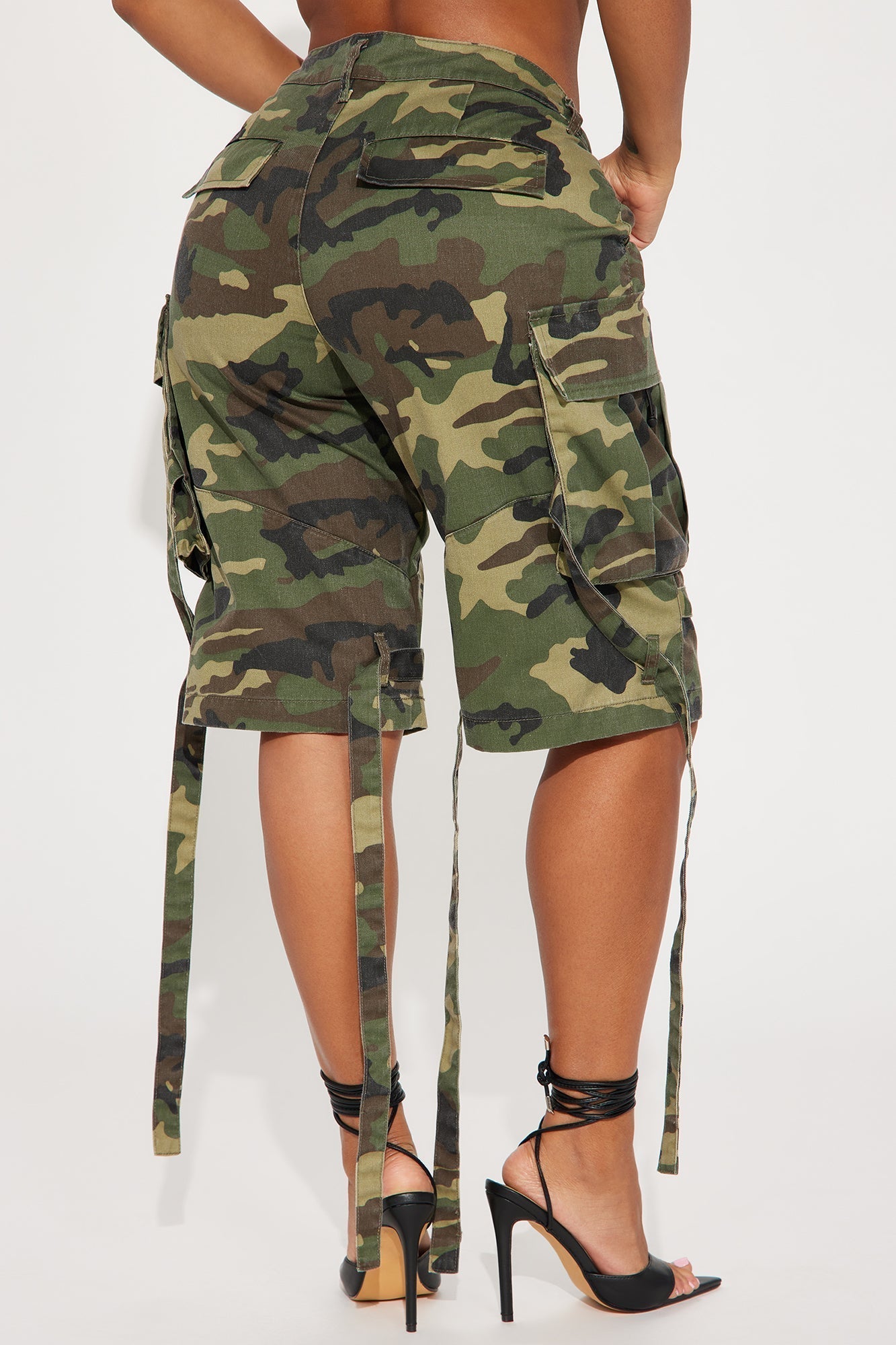 Level You Up Cargo Bermuda Short - Olive/combo