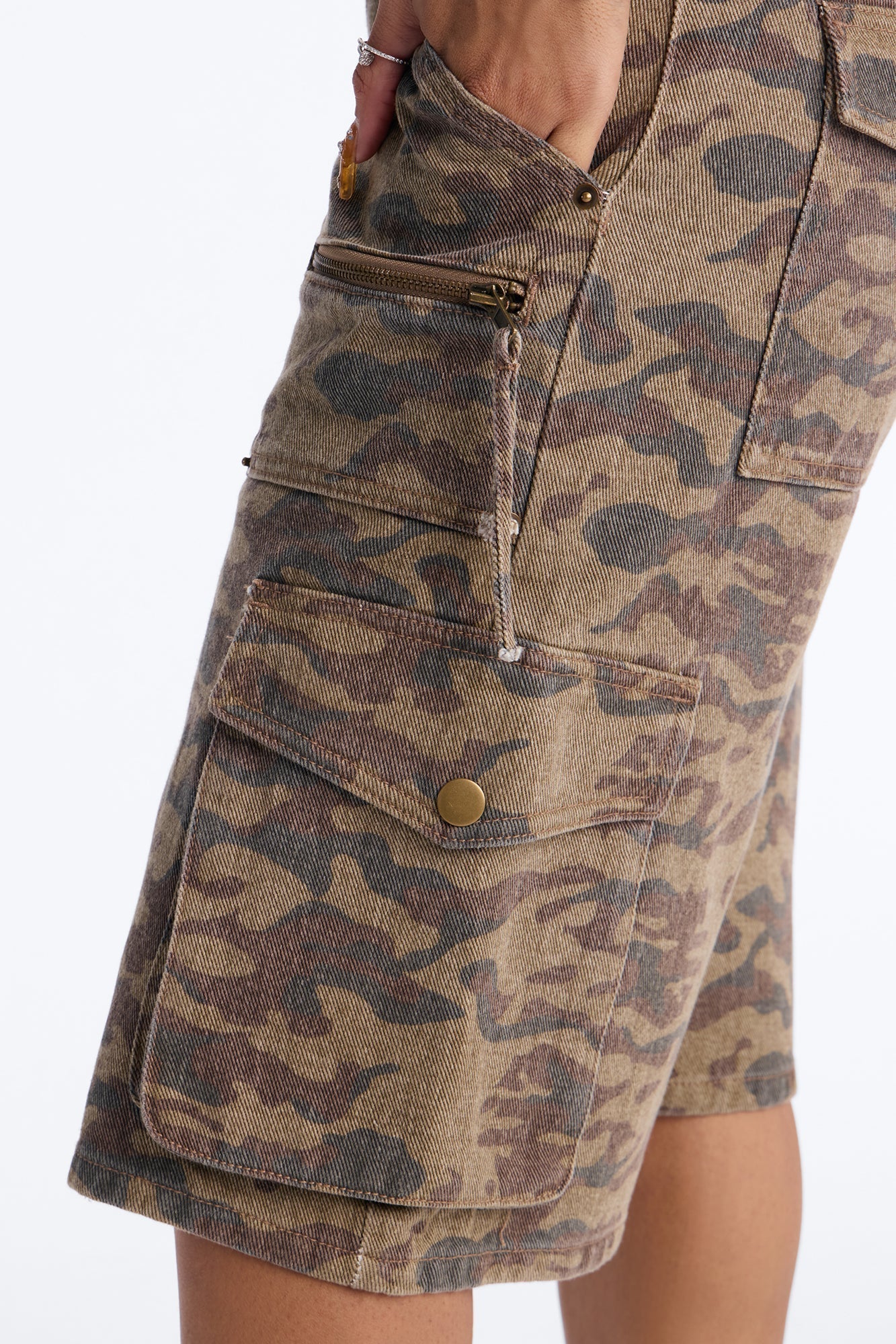 Declassified Camo Cargo Baggy Denim Jorts - Brown Combo