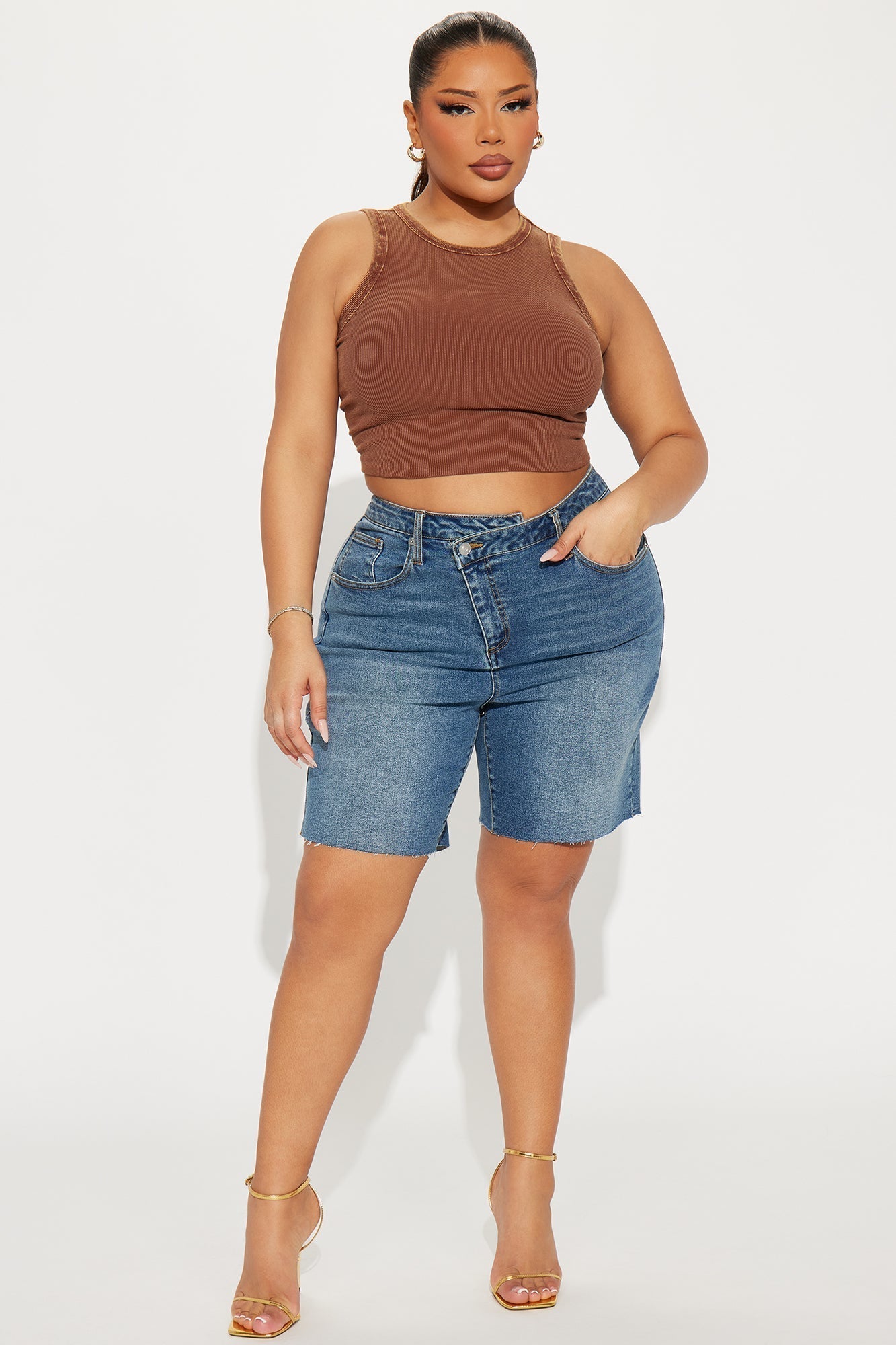 Lydie Crossover Bermuda Shorts - Dark Wash