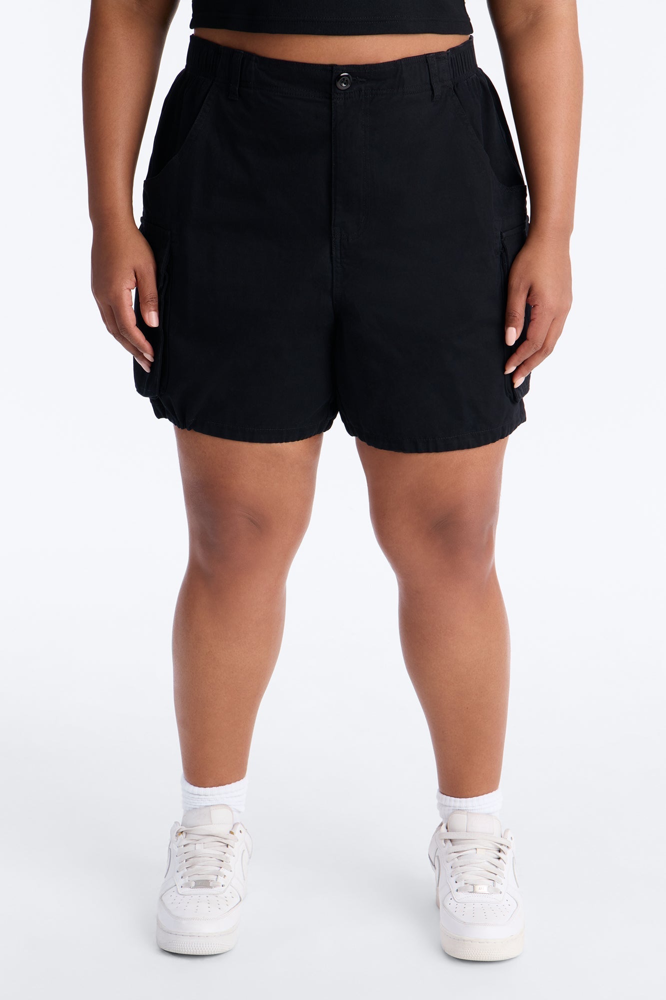 A Classic Favorite Bermuda Short - Black