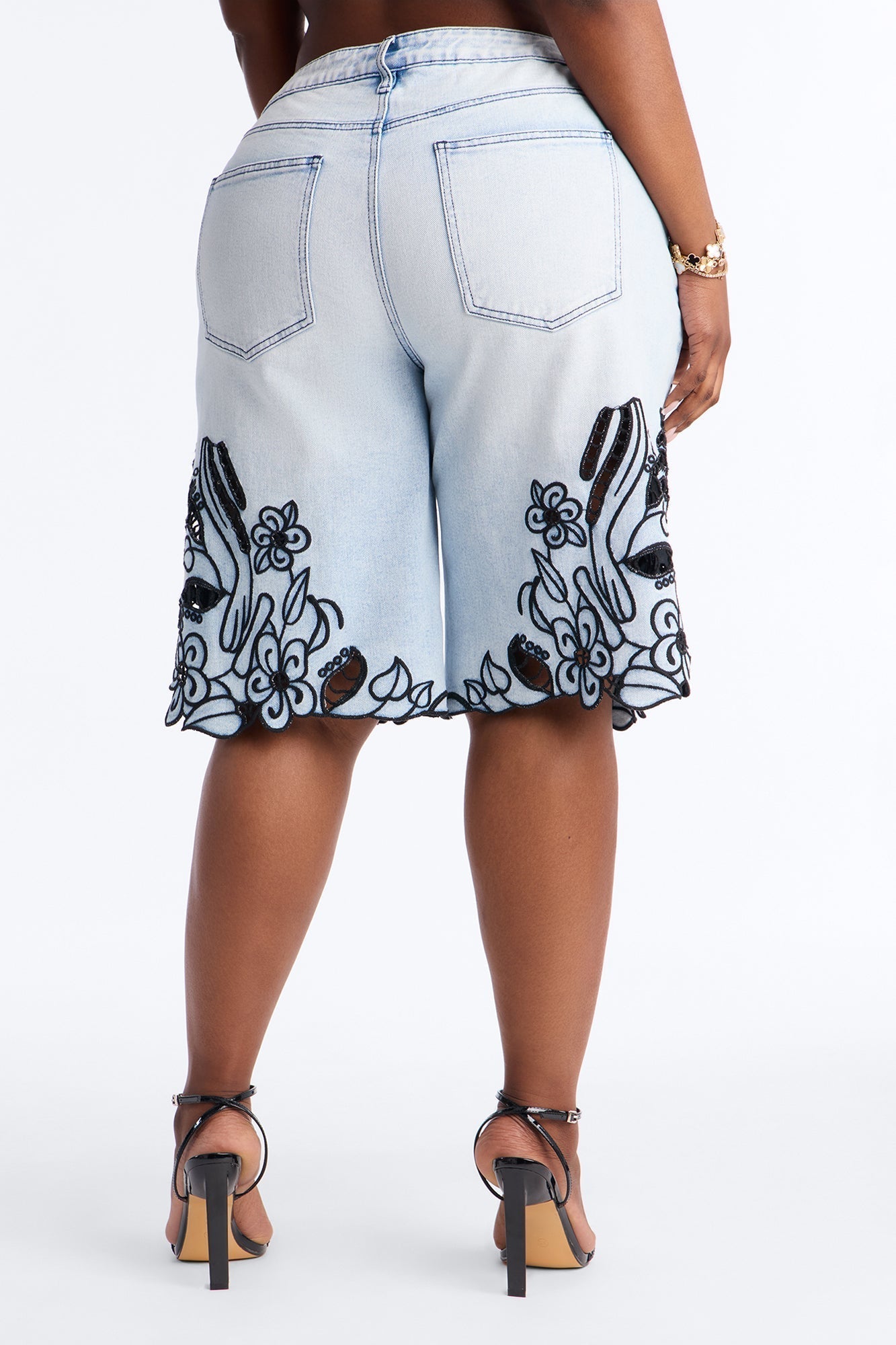 Madeira Embroidered Denim Shorts - Light Wash