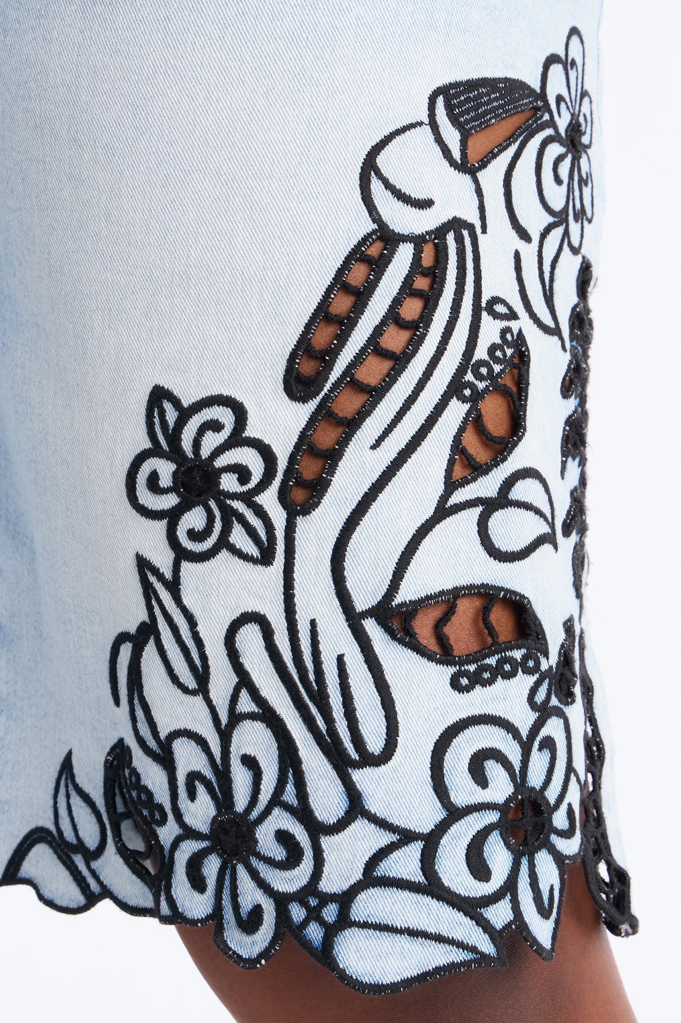 Madeira Embroidered Denim Shorts - Light Wash