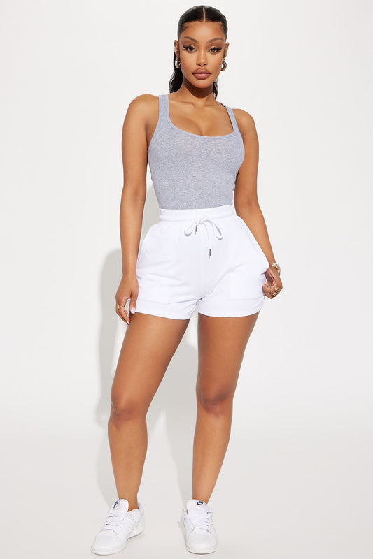 Chilling Out Short - White
