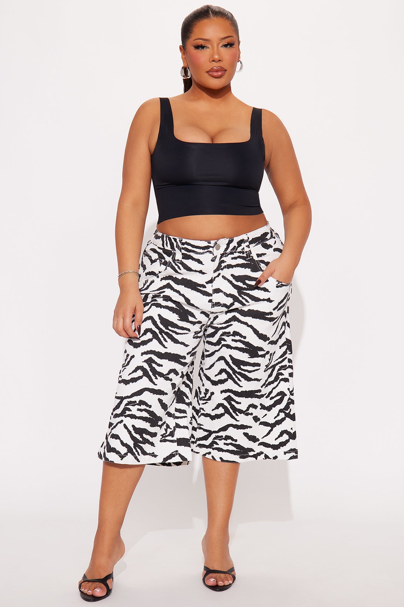 Blending In Bermuda Short - White/combo