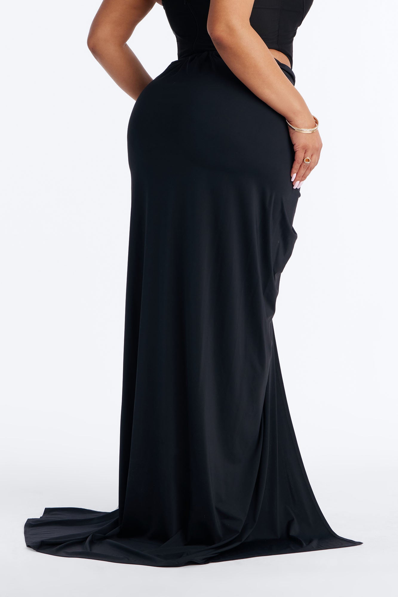 Sarabella Ruched High Slit Maxi Skirt - Black