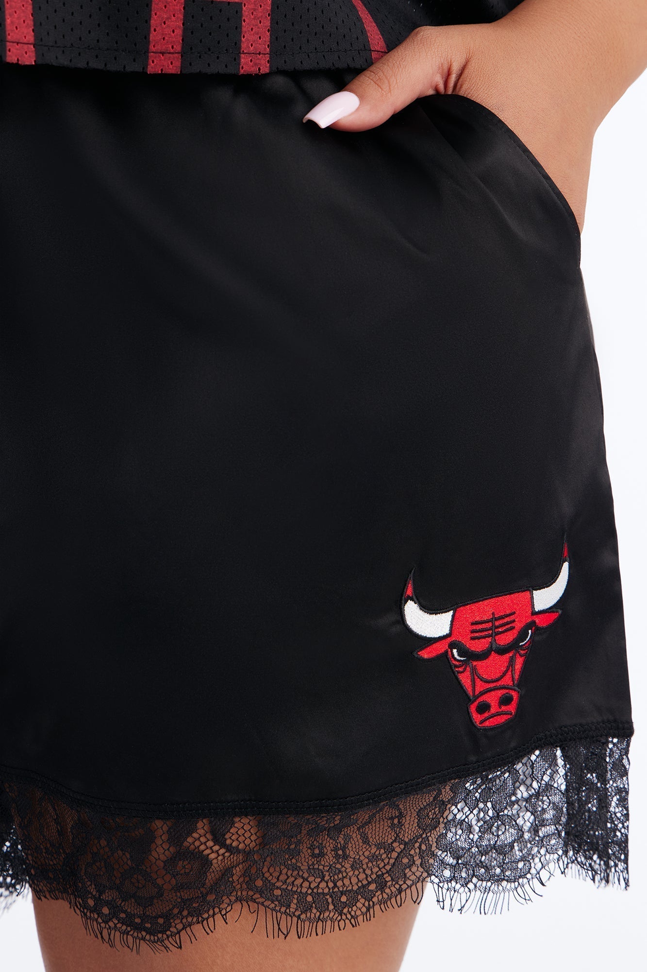 NBA Satin Chicago Bulls Shorts - Black