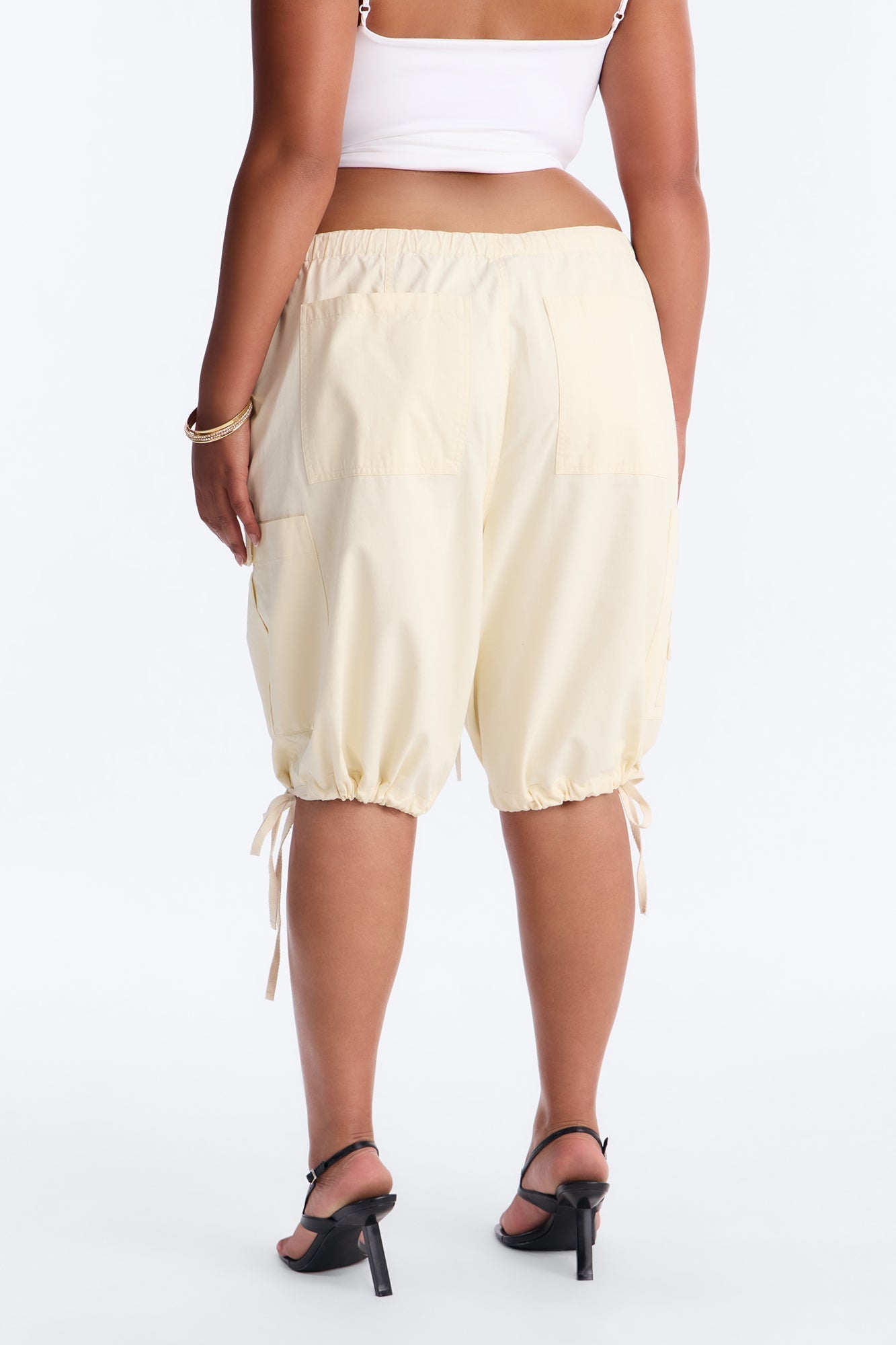 Out Of Town Low Rise Cotton Bermuda Short - Ivory