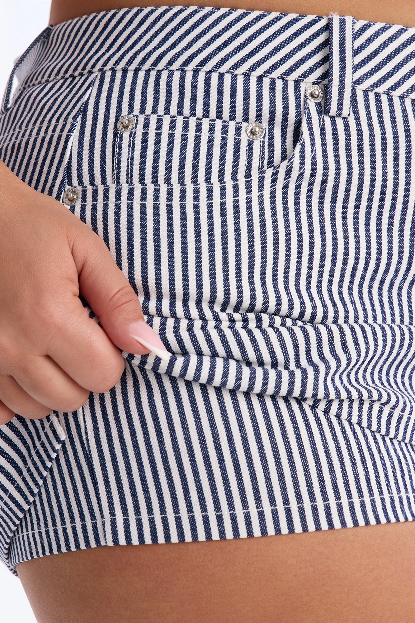 Sloane Low Rise Twill Striped Micro Mini Skort - Navy/combo