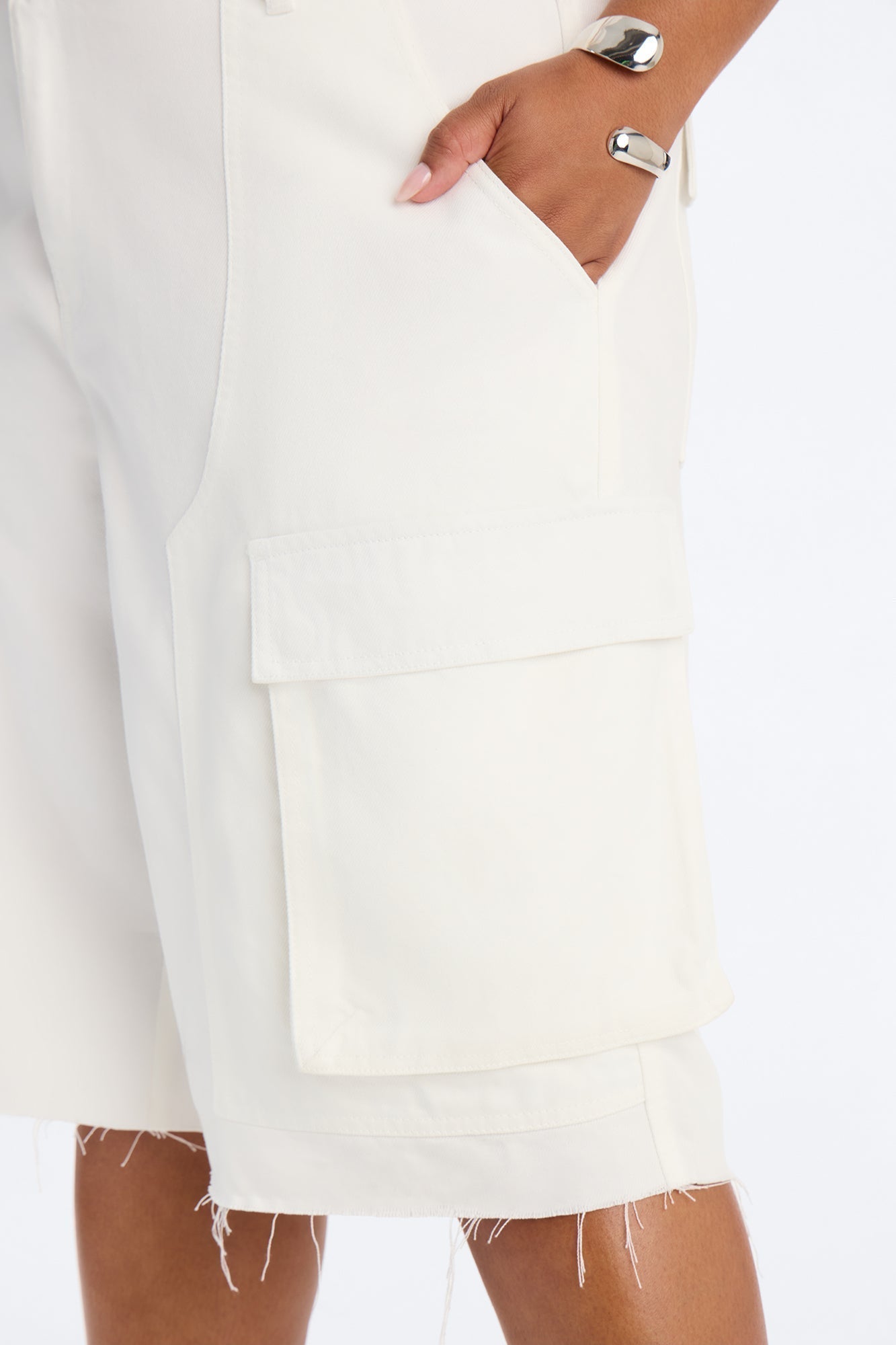Lillia Frayed Hem Cargo Bermuda Short - White