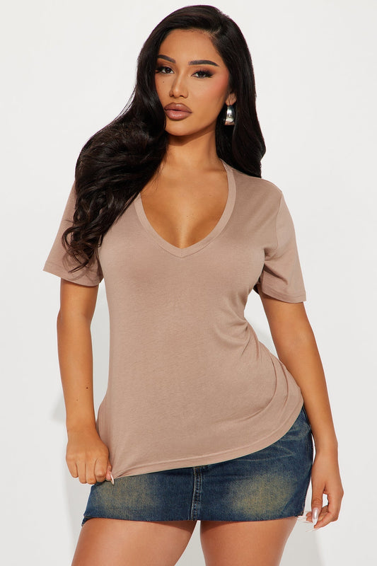 Ava V-Neck Tee - Mocha
