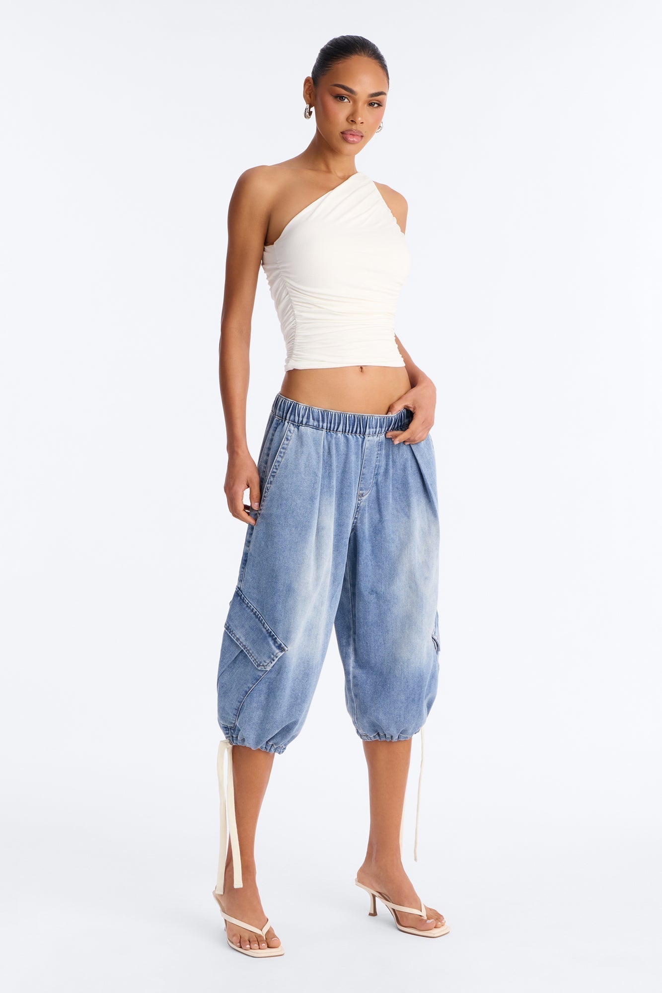 Aruba Pull On Cargo Denim Jorts - Light Wash