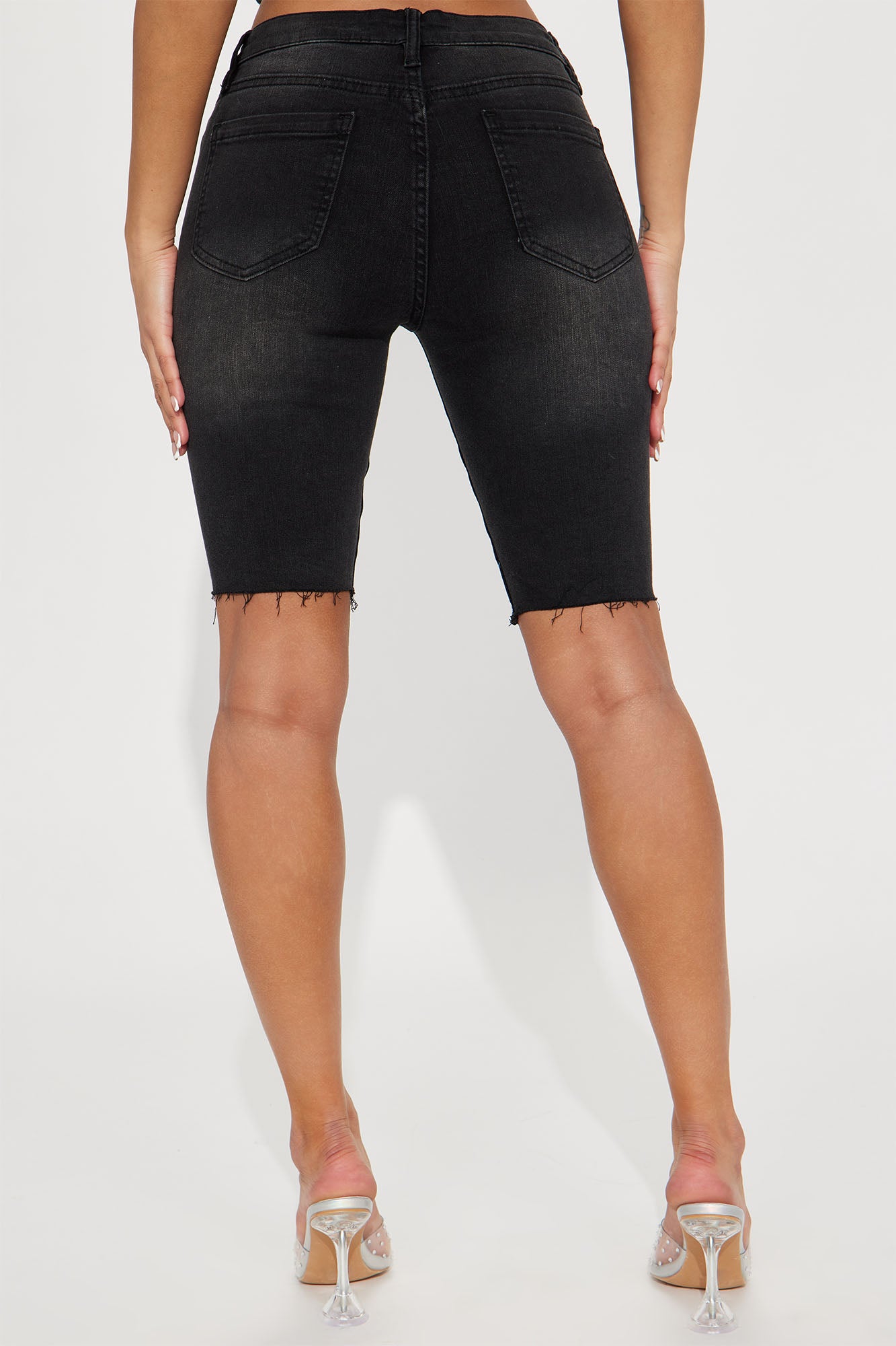 On The Daily Stretch Denim Bermuda Shorts - Black