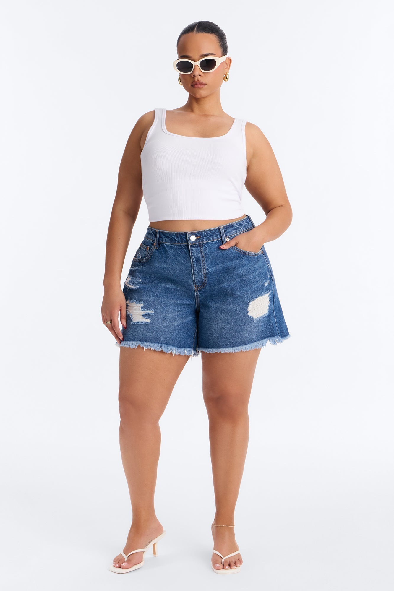No Signal Ripped Denim Shorts - Medium Wash