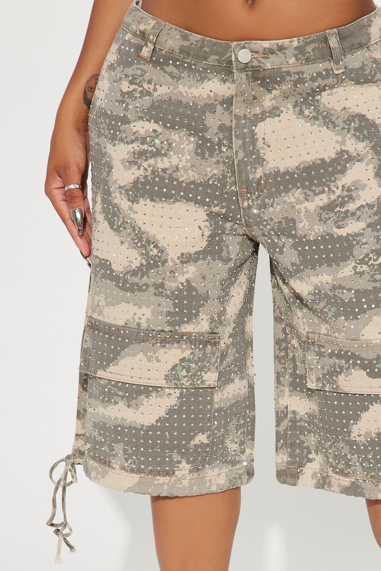 Look Don't Talk Embellished Bermuda Short - Olive/combo