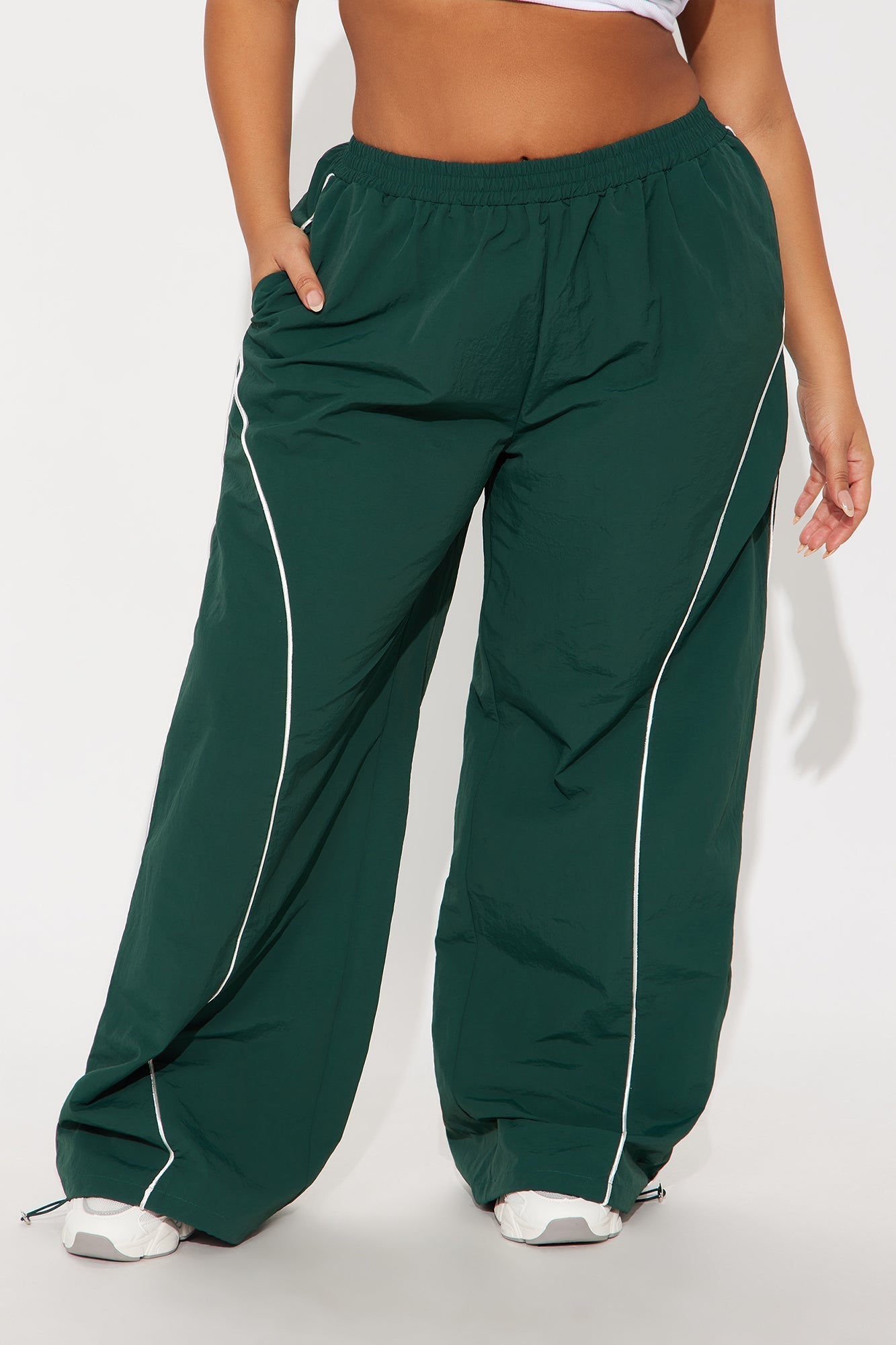 Precise Movement Windbreaker Track Pant - Hunter Green