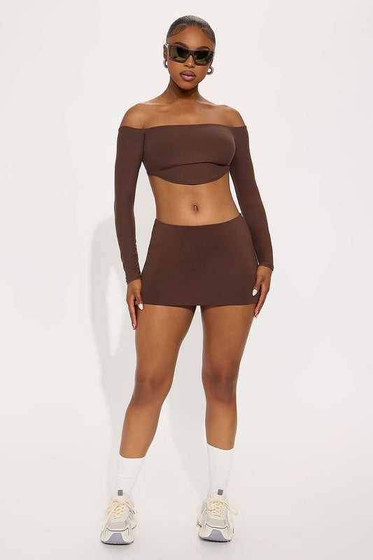 Second Skin Off Shoulder Cropped Top - Chocolate