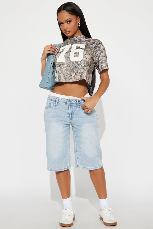 Lizzy Mid Rise Denim Bermudas - Light Wash