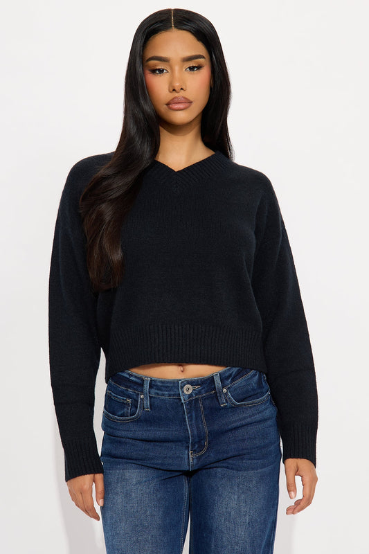 The Everyday Sweater - Black
