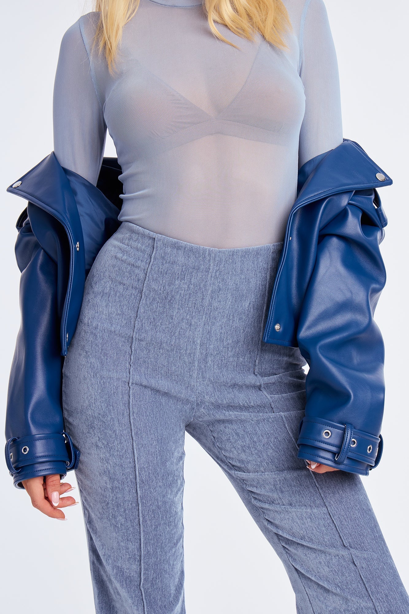 All Gossip High Rise Velvet Wide Leg Pant 33 - Denim
