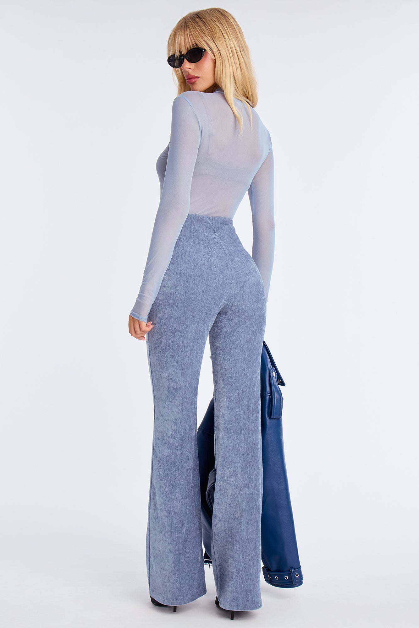 All Gossip High Rise Velvet Wide Leg Pant 33 - Denim