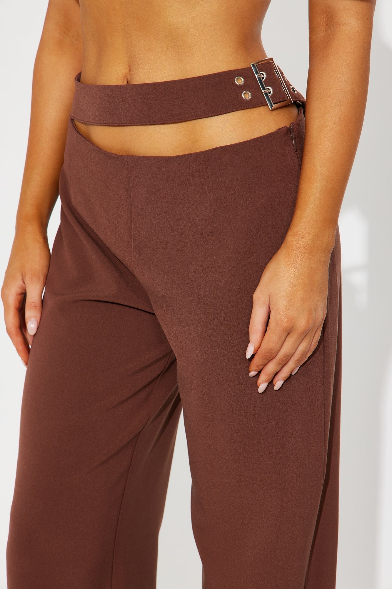 Set The Standard Cut Out Wide Leg Pant 33″ - Chocolate
