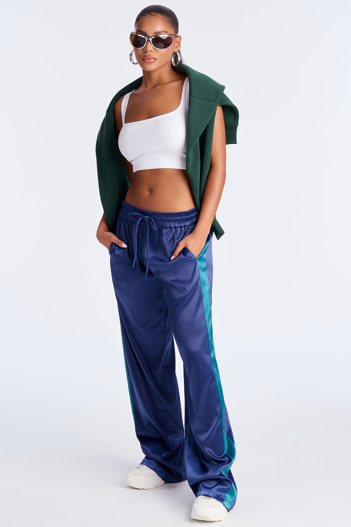 Bossed Up Satin Wide Leg Pant 33″ - Navy/combo