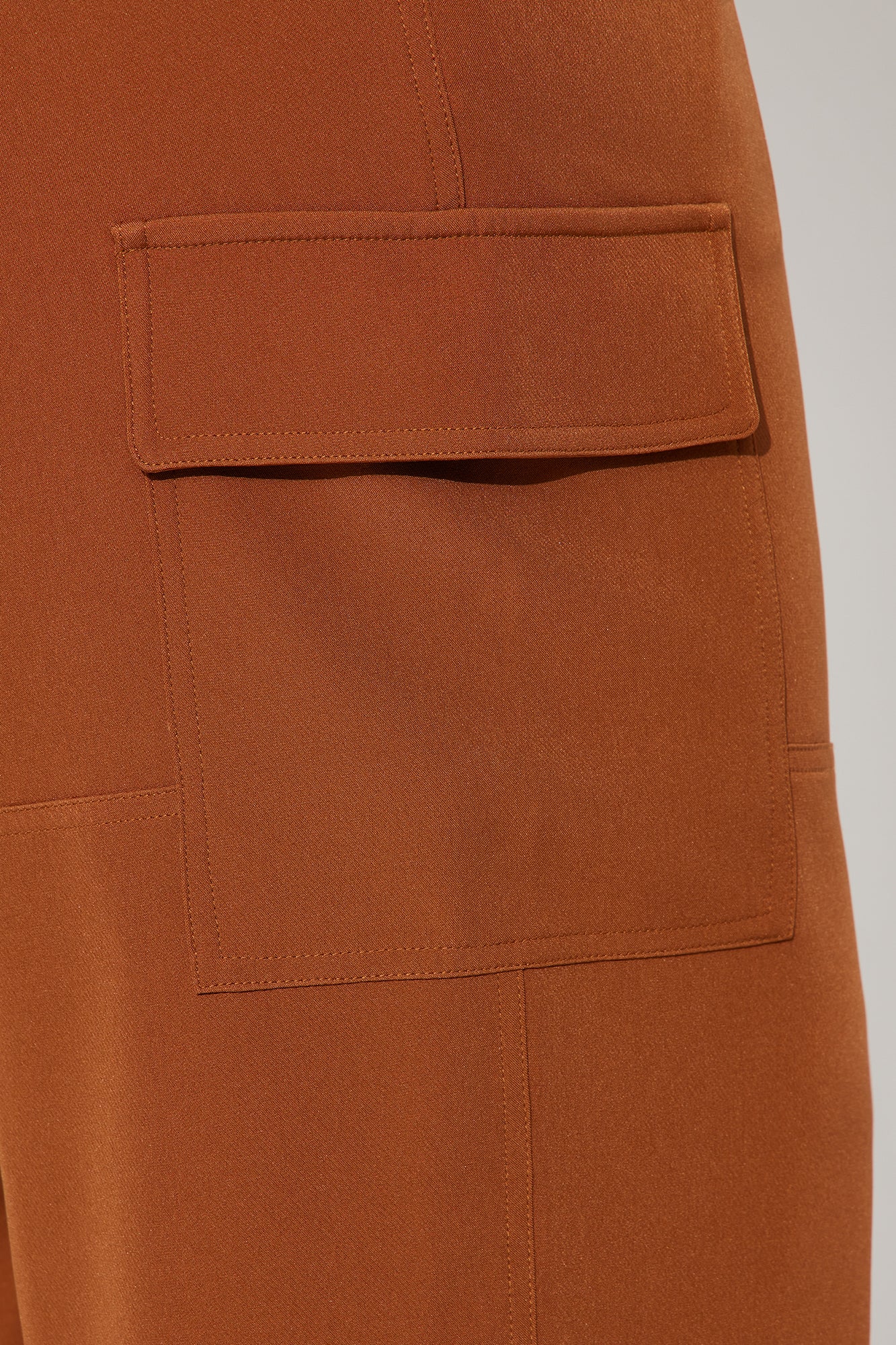 No Chill Wide Leg Cargo Pant 32″ - Cognac