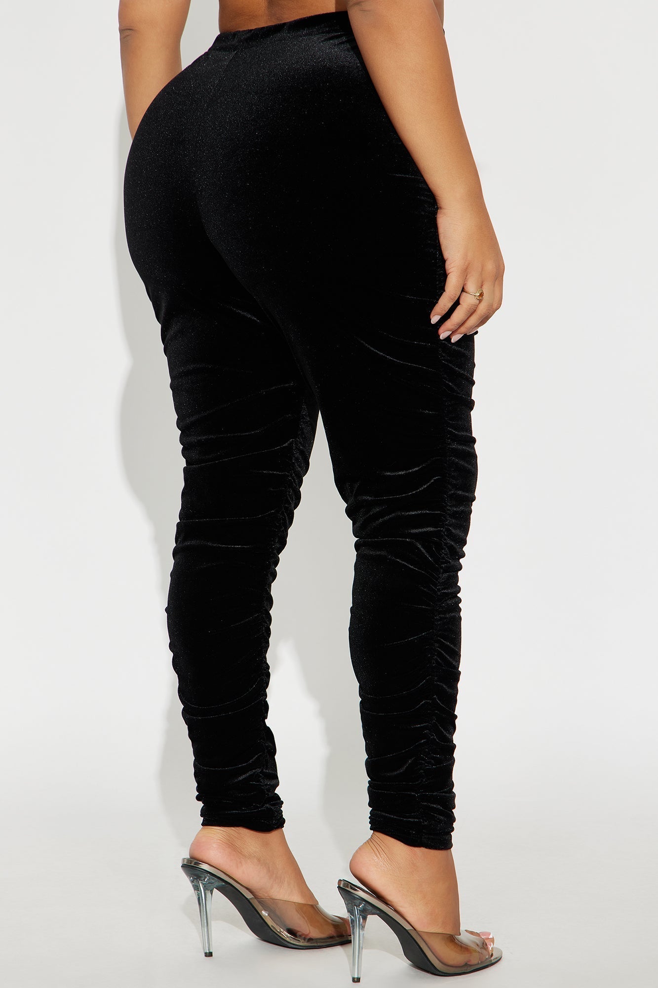 Della Velvet Ruched Mid Rise Legging - Black