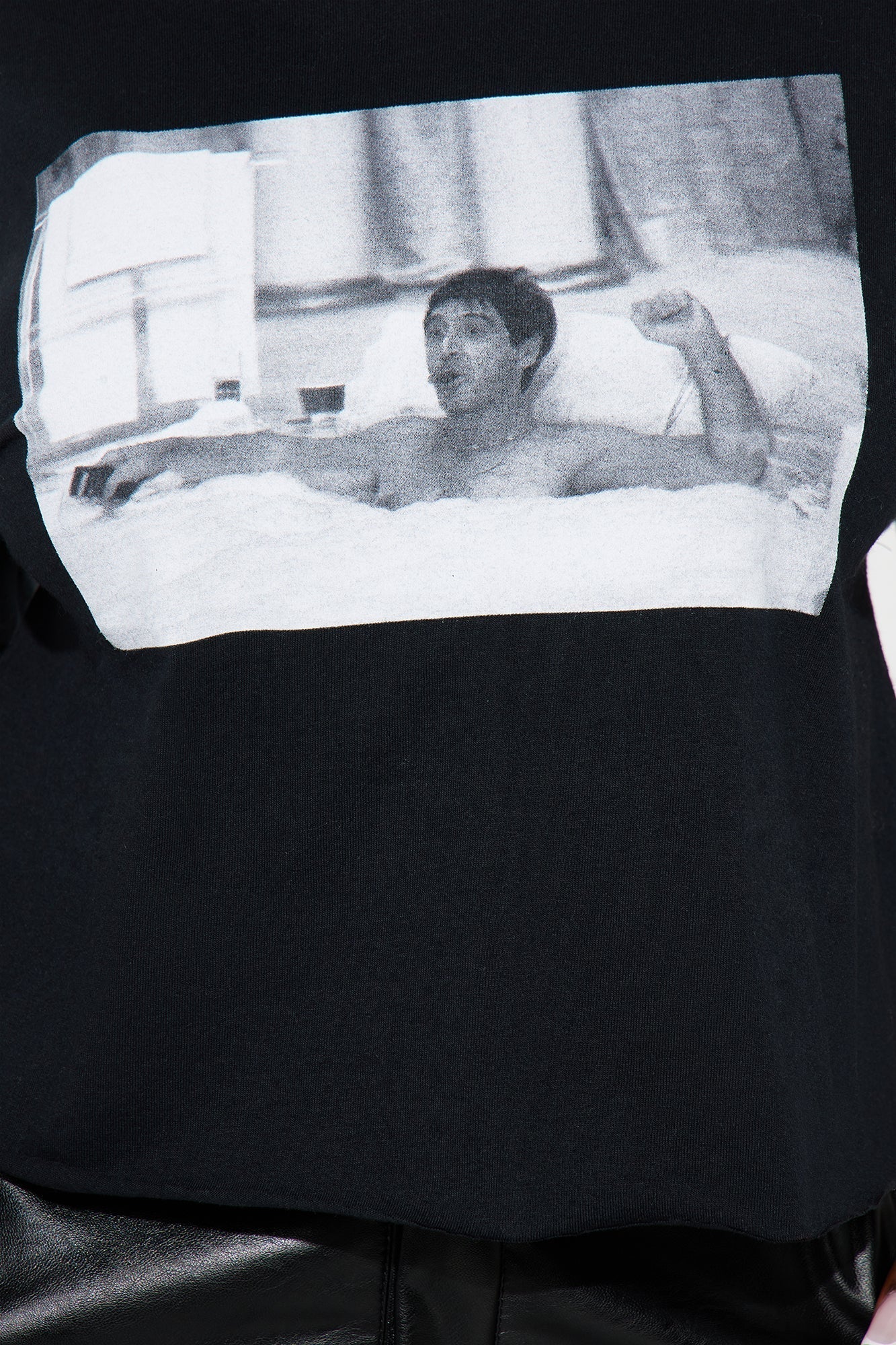 Scarface The World Is Ours Cropped Tee - Black