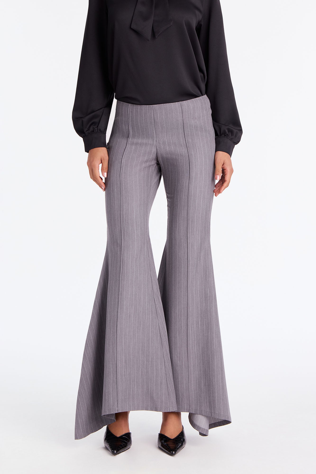 Vera Pinstripe Super Flare Pant 32″ - Grey