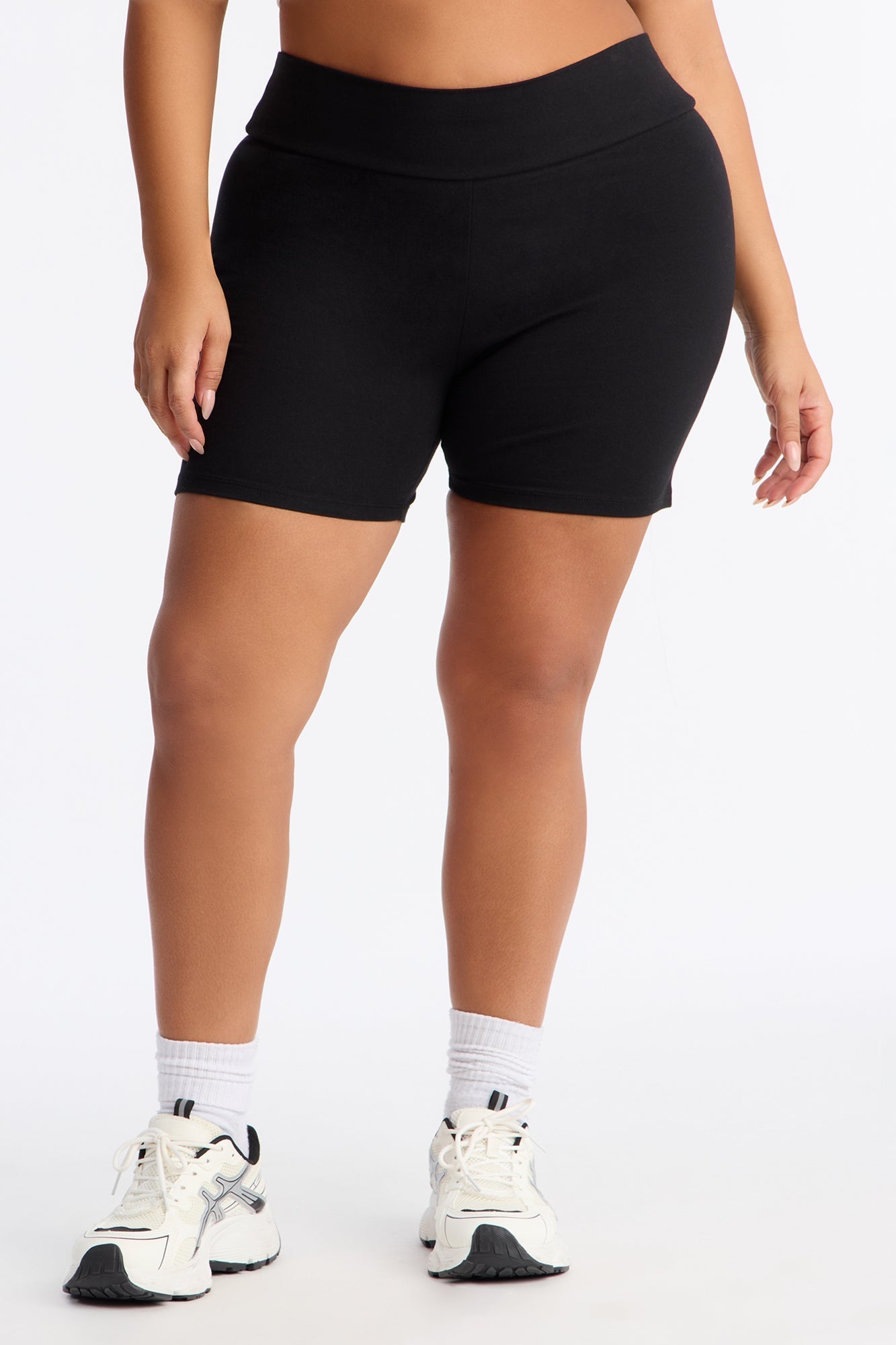 Quinn Mid Rise Everyday Cotton Biker Short 5″ - Black